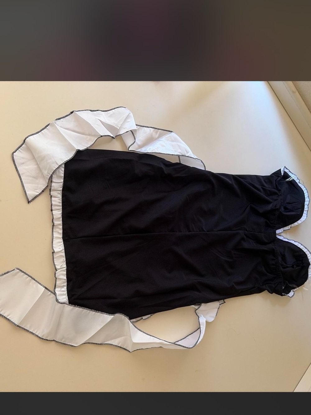 2000s Playboy mansion maid Halloween costume - Picture 8 of 8
